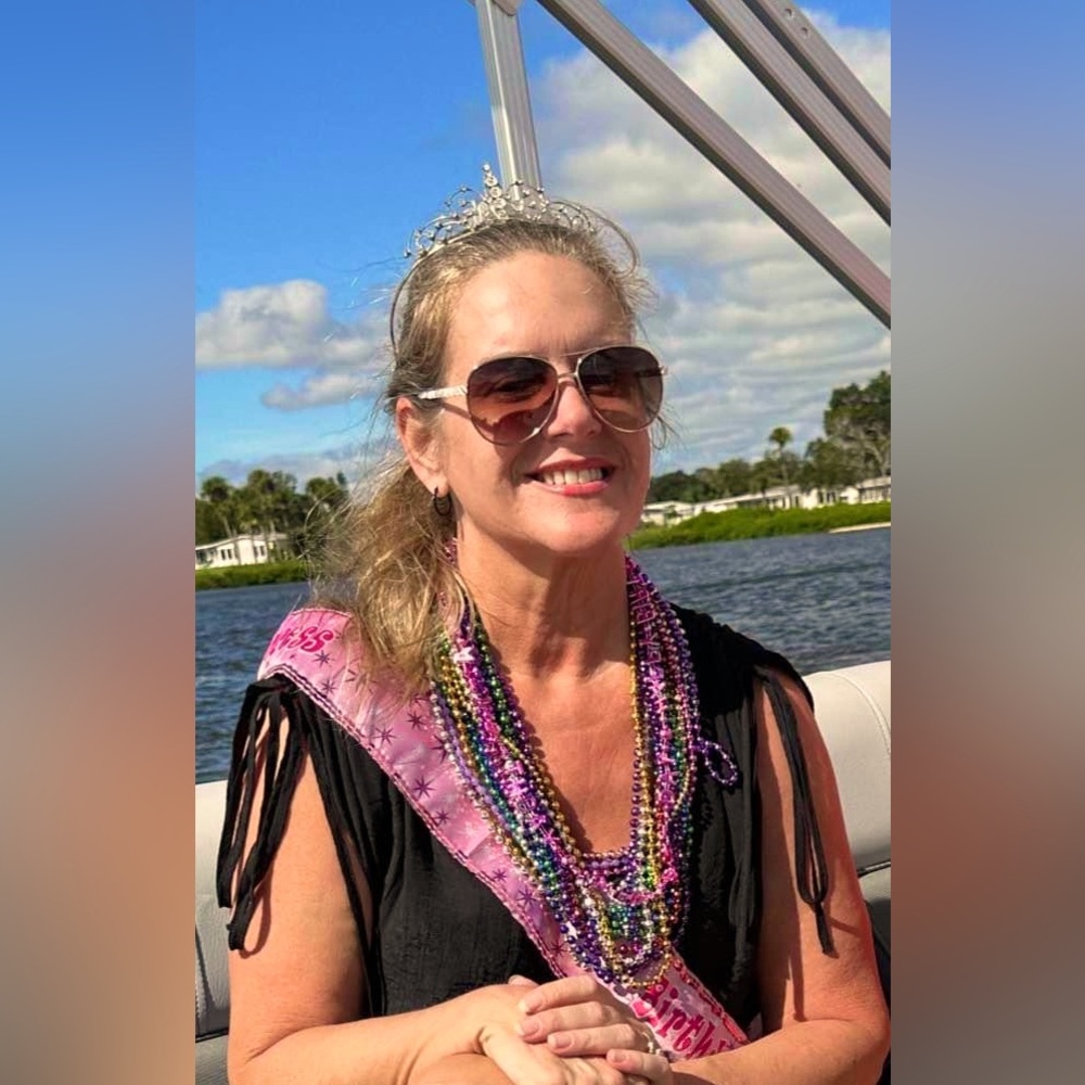 Meet your Posher, Hollie